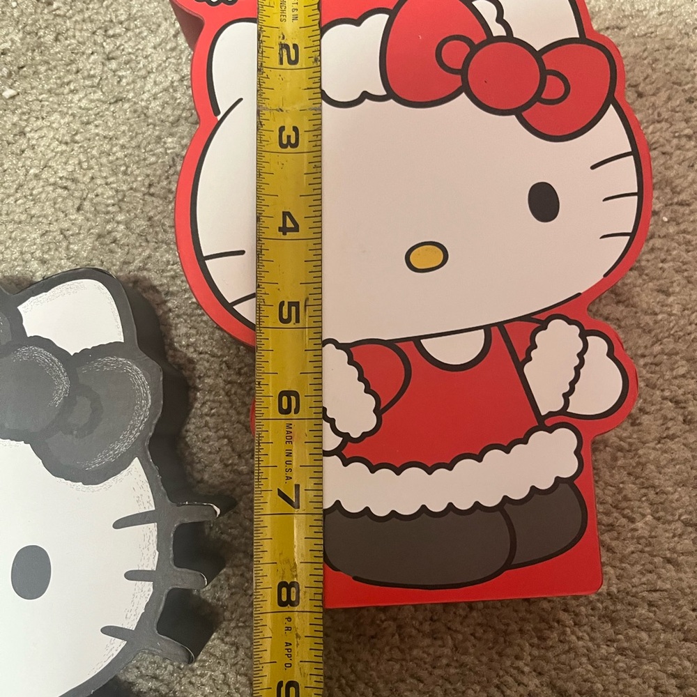 2 hello kitty wood figures Santa and skeleton Sanrio - Picture 3 of 5